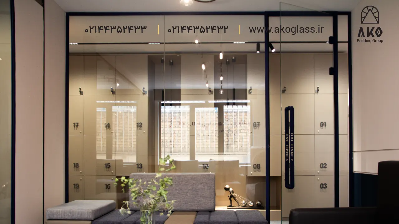 درب شیشه ای آکوگلس